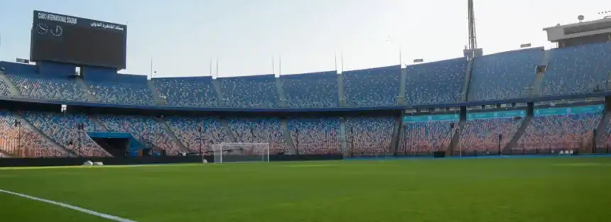 للصورة: استاد القاهرة يستعد لاستضافة نهائي الدوري الليبي وكأس ليبيا