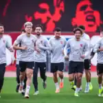 الأهلي يتفق مع حسين عموتة لتدريب الفريق