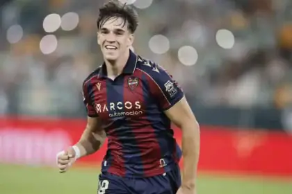 ريال مدريد يعلن رسميًا ضم كارلوس إسبي حتى 2031 في صفقة تاريخية لليفانتي