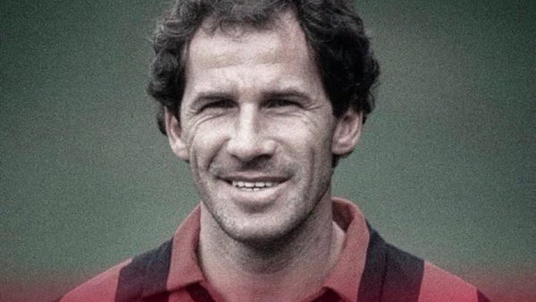 رحيل أسطورة ميلان وإيطاليا فرانكو باريزي عن 66 عامًا