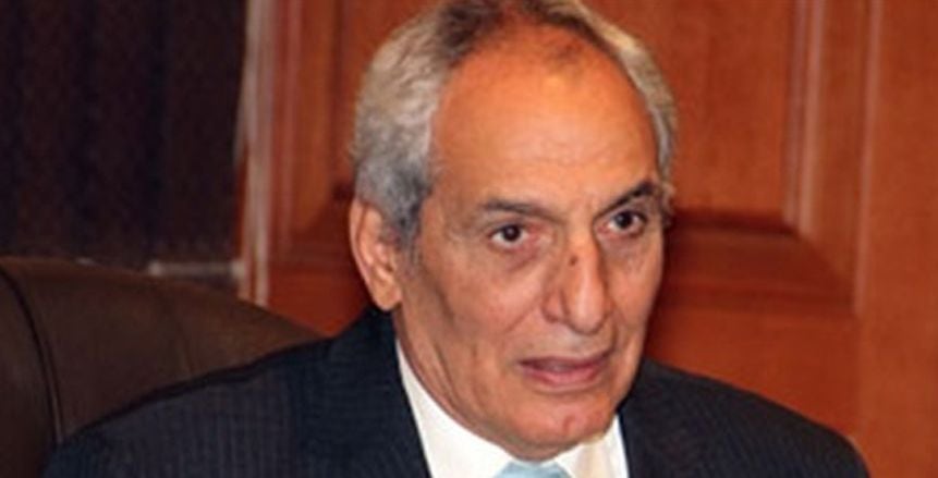 رحيل الدهشوري حرب رئيس اتحاد الكرة الأسبق عن عالمنا