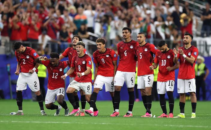 شعارات الأهلي والزمالك وبيراميدز مع مكافآت فيفا بعد كأس العالم 2026