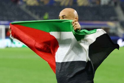 حسام حسن يوضح حقيقة حديثه مع ميسي ويكشف سبب رفع علم فلسطين