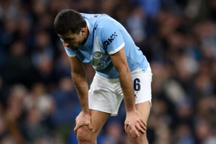 برشلونة يقدم عرضًا مبدئيًا لضم رودري ومانشستر سيتي يرفض