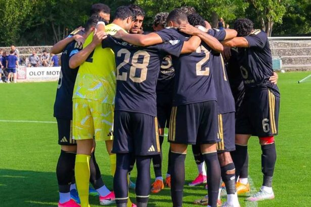 أون تايم سبورتس تحصل على حقوق بث مباراة الأهلي وبرشلونة حصريًا في كأس خوان جامبر