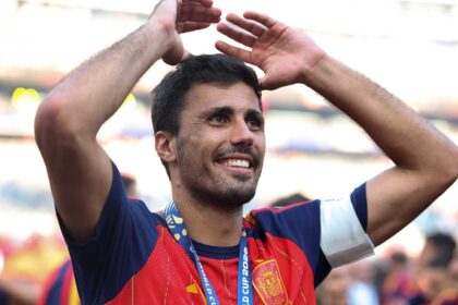 رسميًا.. رودري ينضم لبرشلونة قادمًا من مانشستر سيتي