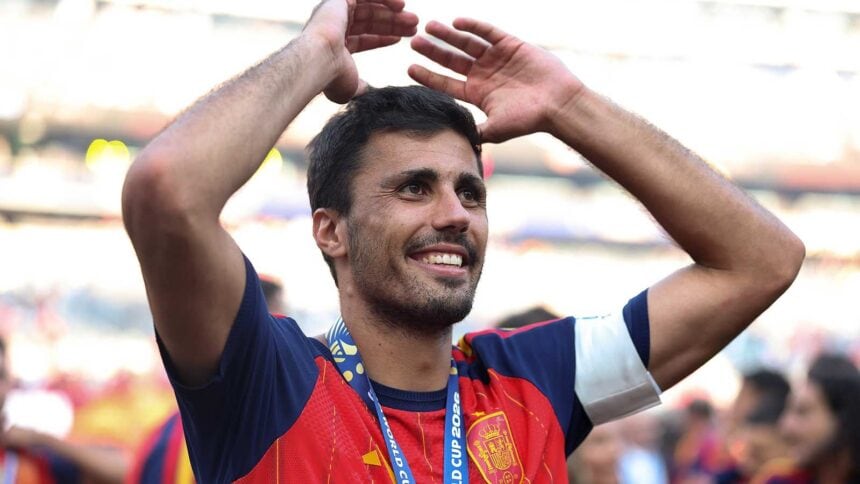 رسميًا.. رودري ينضم لبرشلونة قادمًا من مانشستر سيتي