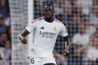 ريال مدريد يعلن إصابة كوناتي بتمزق في الرباط الجانبي للساق اليمنى