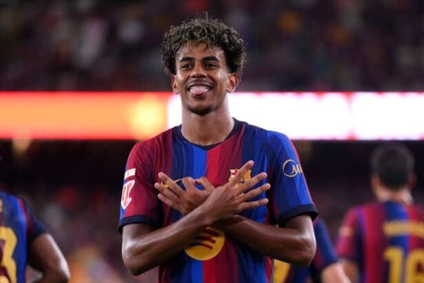 برشلونة يكتسح رايو فاليكانو بخماسية ويواصل تصدره لليجا