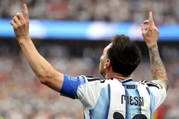 3 سيناريوهات تحدد موعد نهاية مسيرة ميسي بعد اعتزاله مع الأرجنتين