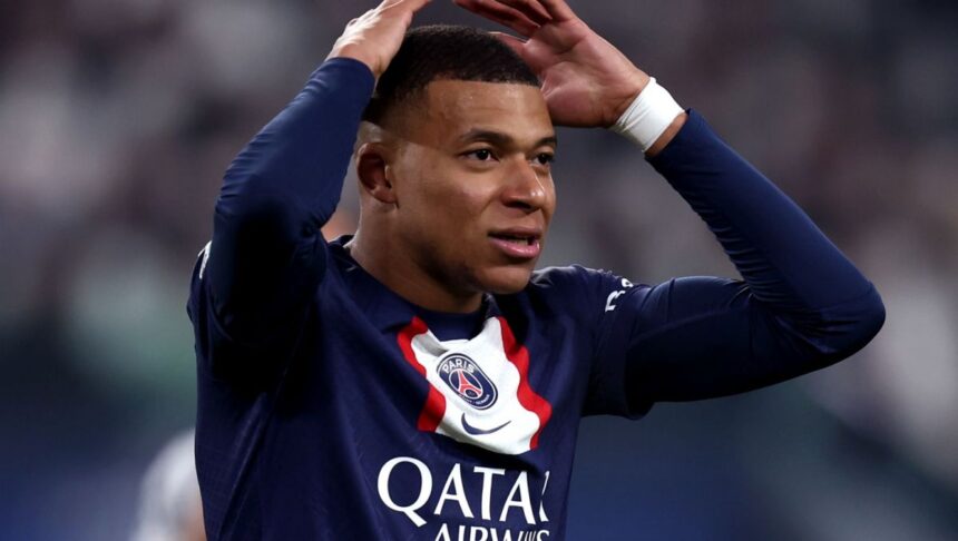 كيليان مبابي مهاجم ريال مدريد خلال مباراة