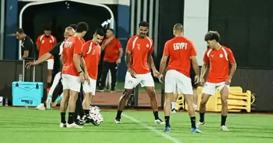 لاعبو منتخب مصر خلال تدريب استعداداً لمواجهتي مالاوي في تصفيات أمم أفريقيا
