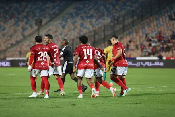 لاعبو الأهلي يحتفلون بالفوز على كيتارا والتأهل لدور المجموعات في كأس الكونفدرالية
