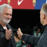 مورينيو على مقاعد بدلاء ريال مدريد خلال كلاسيكو كامب نو أمام برشلونة