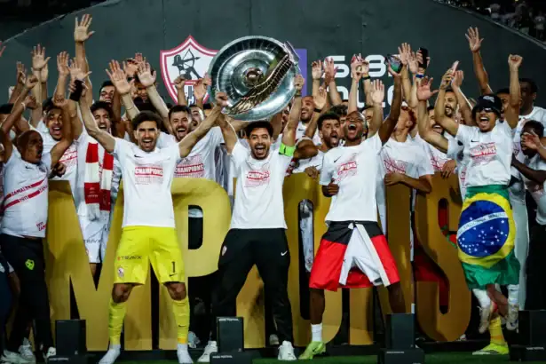 لاعبون خلال مباراة في الدوري المصري لكرة القدم